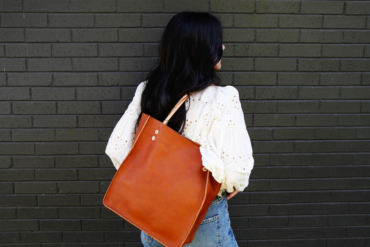 the paneled tote