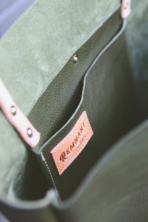 the passage tote, pebbled olive